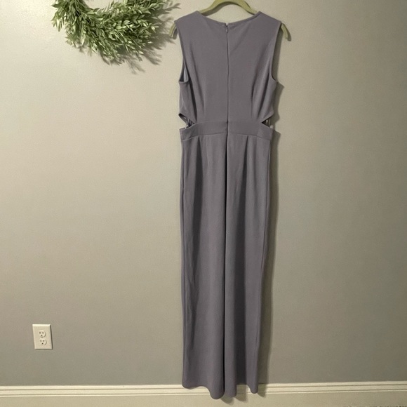 NWOT Bar III Periwinkle V-Neck Jumpsuit Size 4 - Picture 5 of 9